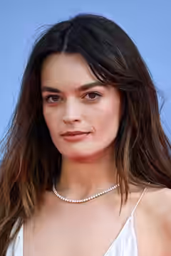 Emma Mackey