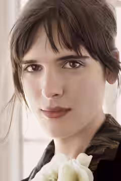 Hari Nef