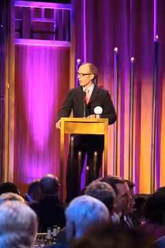 Hugo Blick, producer of The Honorable Woman, accepts the series' Peabody. (2015)