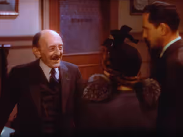 Screenshot from the film A Star is Born (1937)