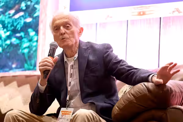 Don Bluth speaking with attendees at the 2025 Game On Expo at the Phoenix Convention Center in Phoenix, Arizona. Please attribute to Gage Skidmore if used elsew