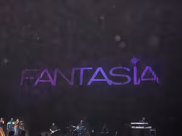 Fantasia performing at the Air Canada Centre in Toronto, Canada on November 9, 2005 on the Touch the Sky Tour.
