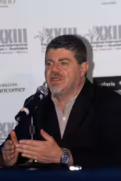 Guadalajara, Jalisco, 7 de marzo de 2008. El músico y productor Argentino Gustavo Santaolalla durante la rueda de prensa previa a su homenaje.