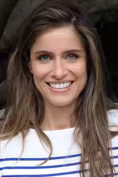 Amanda Peet
