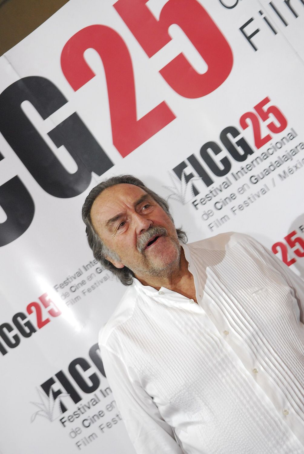 Pedro Armendariz-Gala de beneficencia Mother &amp; child Director Rodrígo García-17_03_10-©cortesía de FICG 25_Oscar Delgado (9) (2010)