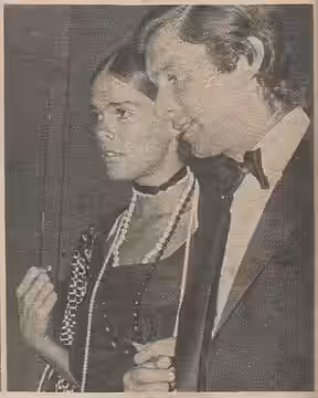Foto Ali MacGraw &amp; Robert Evans di Majalah Varianada Edisi 87 Tahun 1972