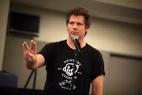 Ben Browder speaking at the 2014 Phoenix Comicon Fan Fest at the University of Phoenix Stadium in Glendale, Arizona. Please attribute to Gage Skidmore if used e
