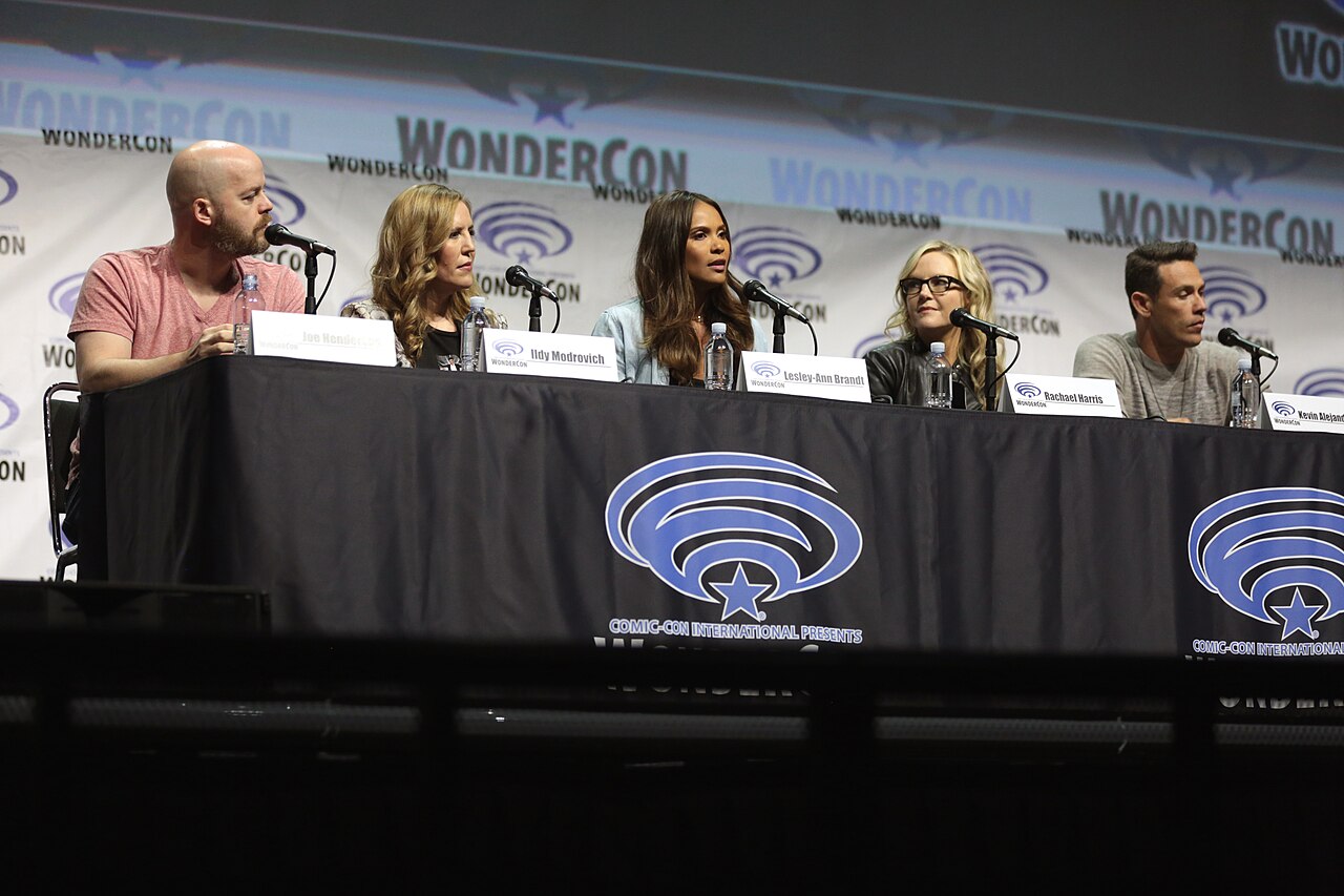 Joe Henderson, Ildy Modrovich, Lesley-Ann Brandt, Rachael Harris and Kevin Alejandro speaking at the 2017 WonderCon, for "Lucifer", at the Anaheim Convention Ce