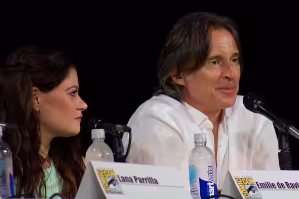 Emilie de Ravin &amp; Robert Carlyle Once Upon a Time Panel at the 2014 Comic-Con International.