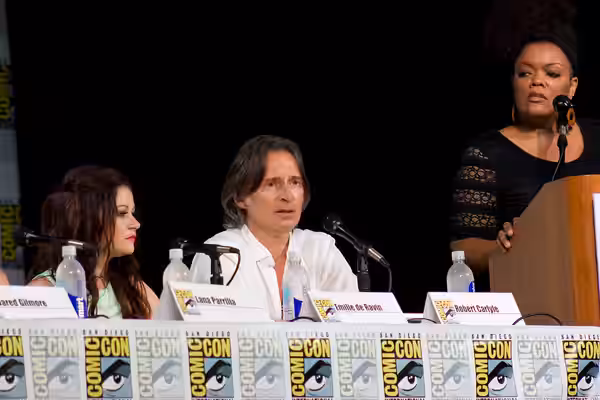 Emilie de Ravin, Robert Carlyle &amp; Yvette Nicole Brown Once Upon a Time Panel at the 2014 Comic-Con International.