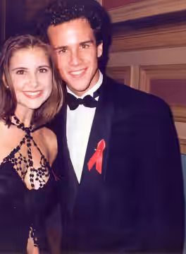 Scott Weinger. (1993)