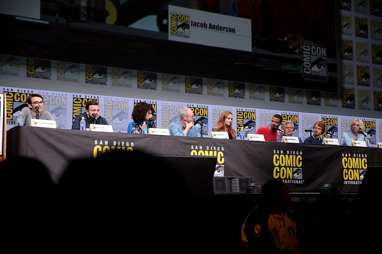 Isaac Hempstead Wright, John Bradley, Nathalie Emmanuel, Liam Cunningham, Sophie Turner, Jacob Anderson, Conleth Hill, Alfie Allen and Gwendoline Christie speak (2017)
