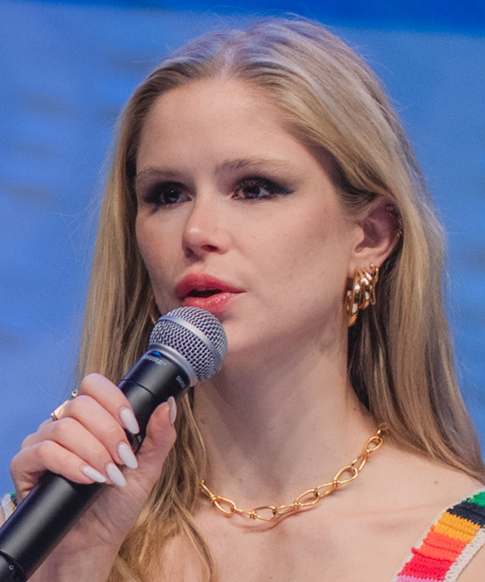 Erin Moriarty speaking at Los Angeles Comic Con 2023.