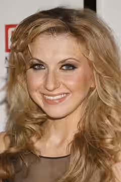 Nina Arianda