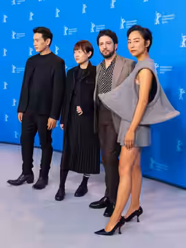 Teo Yoo, Celine Song, John Magaro and Greta Lee presenting the movie Past Lives at the Berlinale 2023