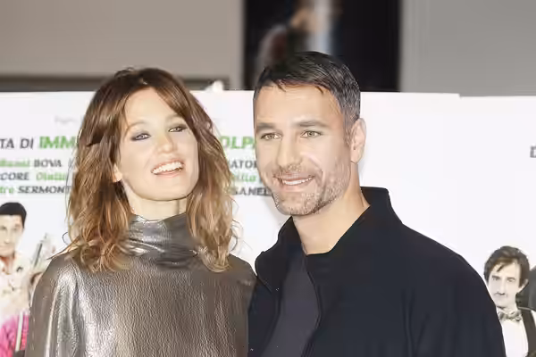 Argentine actress Liz Solari (left) and Italian actor Raoul Bova (right) during the promotion of the Italian movie Sei mai stata sulla Luna? by Paolo Genovese. (2015)