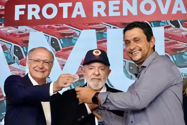 14-03-2025 Vice Presidente da República Geraldo Alckmin e o Presidente da República Luiz Inácio Lula da Silva durante Visita à unidade de adaptação de veículos 