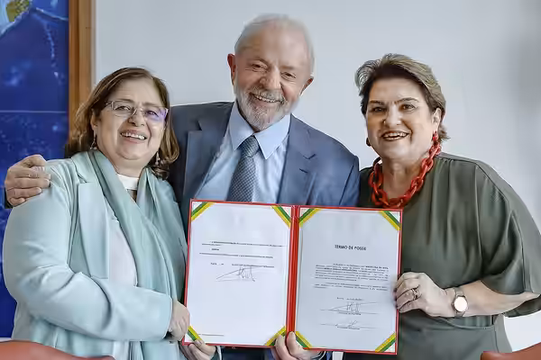 Presidente da República, Luiz Inácio Lula da Silva acompanhado da senhora Aparecida Gonçalves empossa Márcia Helena Carvalho Lopes como Ministra de Estado das M (2025)