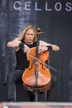 Apocalyptica,Deichbrand,ESK Events &amp; Promotion GmbH,Eicca Toppinen,Festival,Fire Stage,Konzert,Livekonzert,Livemusik,Sea-Airport Cuxhaven/Nordholz,See-Flugh (2017)