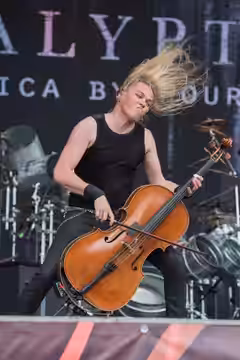 Apocalyptica,Deichbrand,ESK Events &amp; Promotion GmbH,Eicca Toppinen,Festival,Fire Stage,Konzert,Livekonzert,Livemusik,Sea-Airport Cuxhaven/Nordholz,See-Flugh (2017)