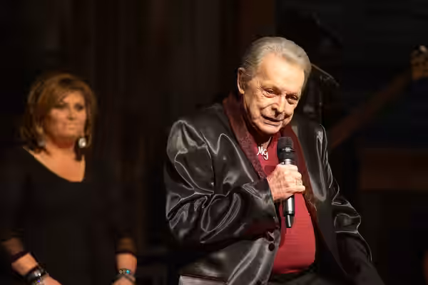 Mickey Gilley at the Redneck Country Club in 2018