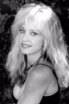 Linnea Quigley