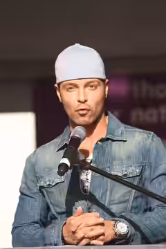 March of Dimes 402 (2011)