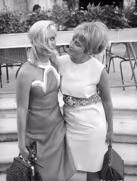 Al XXVIII Festival Cinematografico di VeneziaNella foto: Ingrid Thulin e Mai Zetterling, protagonista e regista del film più discusso del Festival ”Giochi di no (1966)