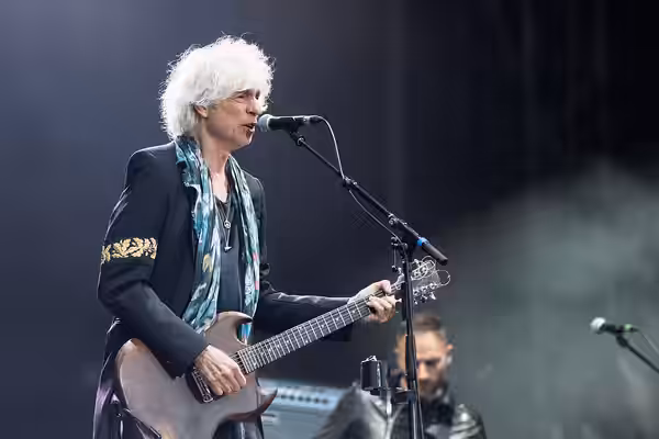 Les Insus en concert lors du festival des vieilles charrues 2016.