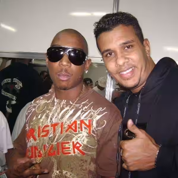 Show realizado pelo Ja Rule com abertura B8k (Na época Mc Binho do Jacaré) - Rocinha Rj (2008)
