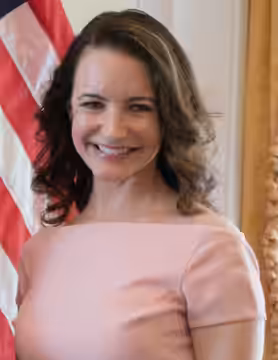 Kristin Davis Goodwill Ambassador UNHCR - Cropped from photo while meeting Nancy Pelosi (2018)