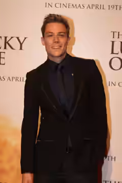 Actor Tim Pocock The Lucky One World Premiere at Bondi Juction, Sydney, Australia (2012)