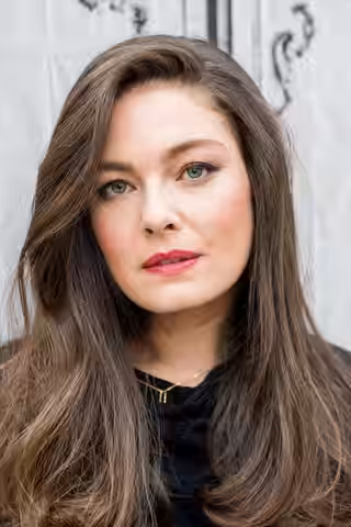 Alexa Davalos