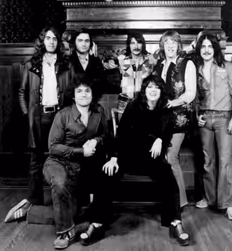 Publicity photo of Jefferson Starship. Back, from left-Pete Sears, Marty Balin, John Barbata, Paul Kantner, Craig Chaquico. Front from left-David Freiberg, Grac (1976)