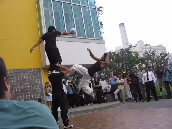 Tony Jaa demonstrates martial arts at the American Museum of the Moving Image, Astoria, Queens, NYC. Photo published in English Wikipedia at w:Tony Jaa.Tony Jaa (2006)