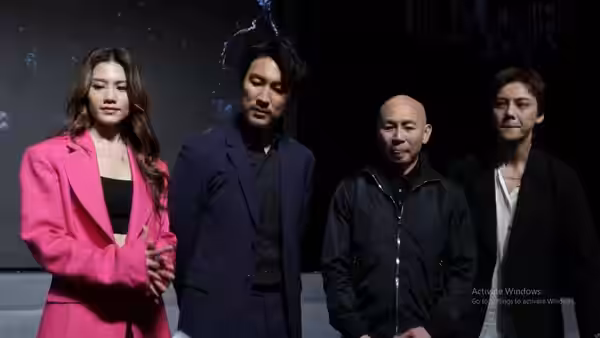 Cast and crew of Bursting PointFrom left to right: Chrissie Chau, Shaun Tam, Dante Lam and William Chan (2023)