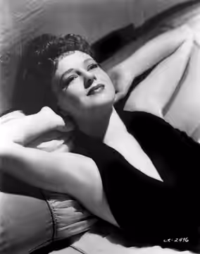 Promotional photograph of Dorothy Comingore for the 1941 film Citizen Kane Comingore resumed her own name when she signed with RKO; she previously worked for Wa
