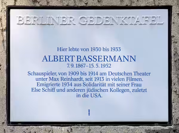 Berlin memorial plaque, Eugen Albert Bassermann, Joachim-Friedrich-Straße 54, Berlin-Halensee, Germany (2007)