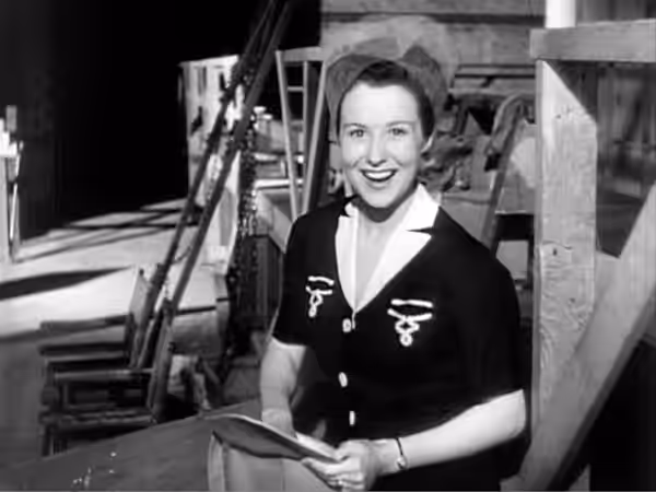 Screenshot of w:Ruth Warrick from the Citizen Kane trailer (1940)