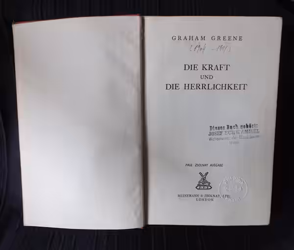 Foto von deutscher Erstausgabe Die Kraft und die Herrlichkeit (1947) von Graham Greene (2020)