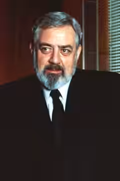 Raymond Burr