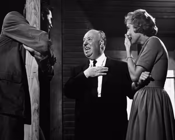Anthony Perkins, Alfred Hitchcock &amp; Janet Leigh on Psycho (1960) Set