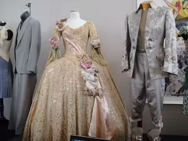 Jean Hagen and Gene Kelly costumes from "Singin' in the Rain" at the Debbie Reynolds Auction Breaks Up Historic Hollywood Collection (The Paley Center for Media (2011)