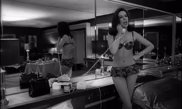 Tracy Reed in a screenshot of the trailer of the 1964 film, Dr. Strangelove.