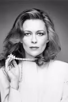Faye Dunaway