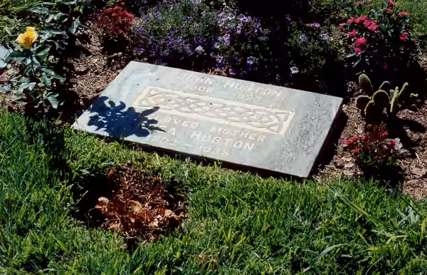 Director John Huston's grave at Hollywood Memorial Park Cemetery, 1990