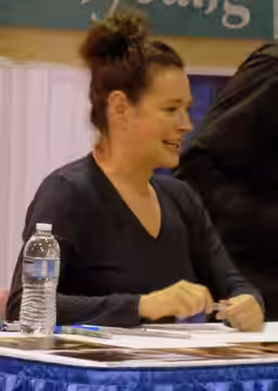 Sean Young 01 Guests at Wizard World Chicago 2012.