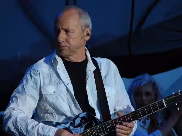 Mark Knopfler and Emmylou Harris Performing in Chicago on June 25th 2006
