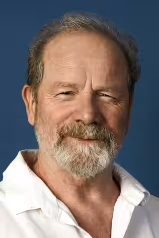 Peter Mullan