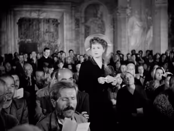 Elena Altieri in una scena del film italiano Ladri di biciclette (1948)